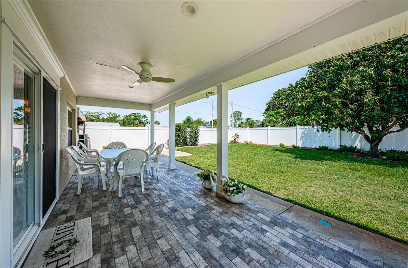 Image 29 of 37 For 5785 15th Avenue N