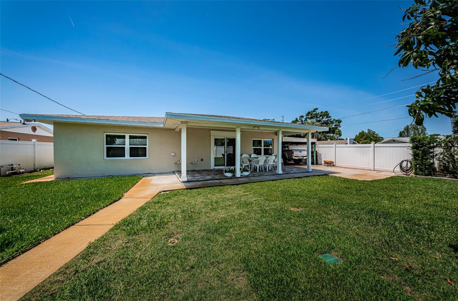 Image 3 of 37 For 5785 15th Avenue N