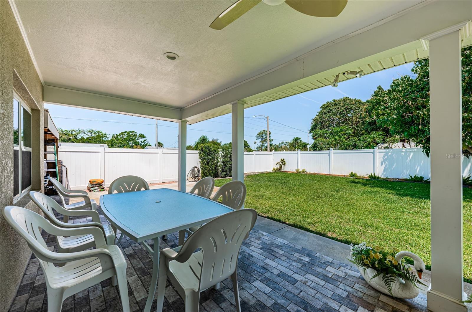 Image 30 of 37 For 5785 15th Avenue N