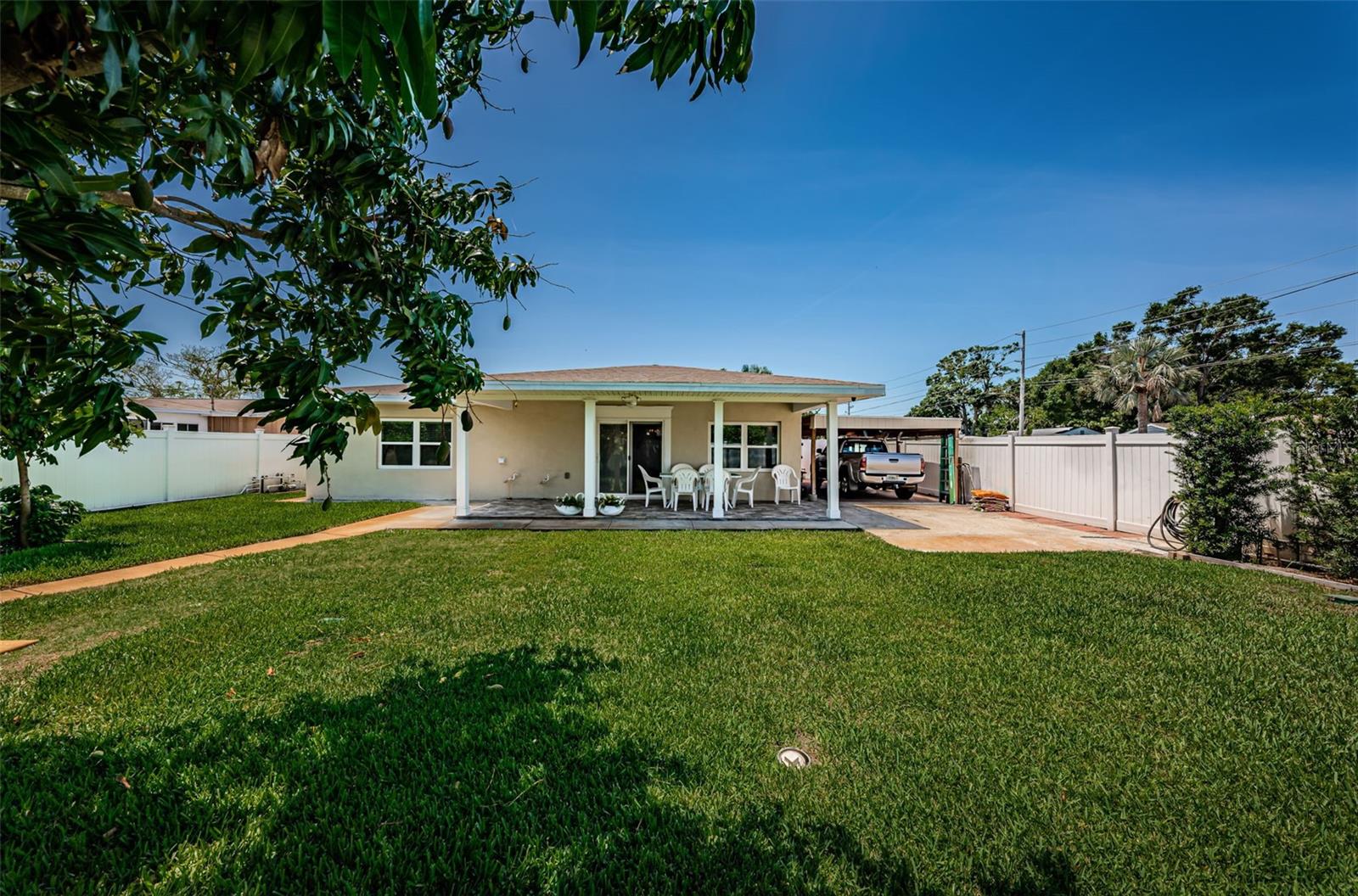 Image 32 of 37 For 5785 15th Avenue N