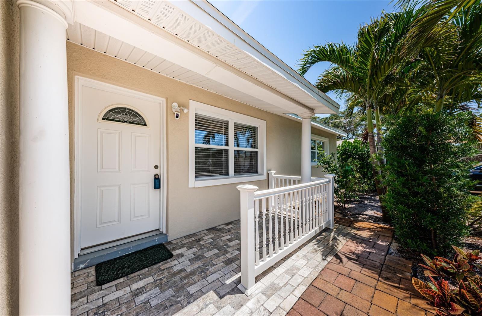 Image 4 of 37 For 5785 15th Avenue N