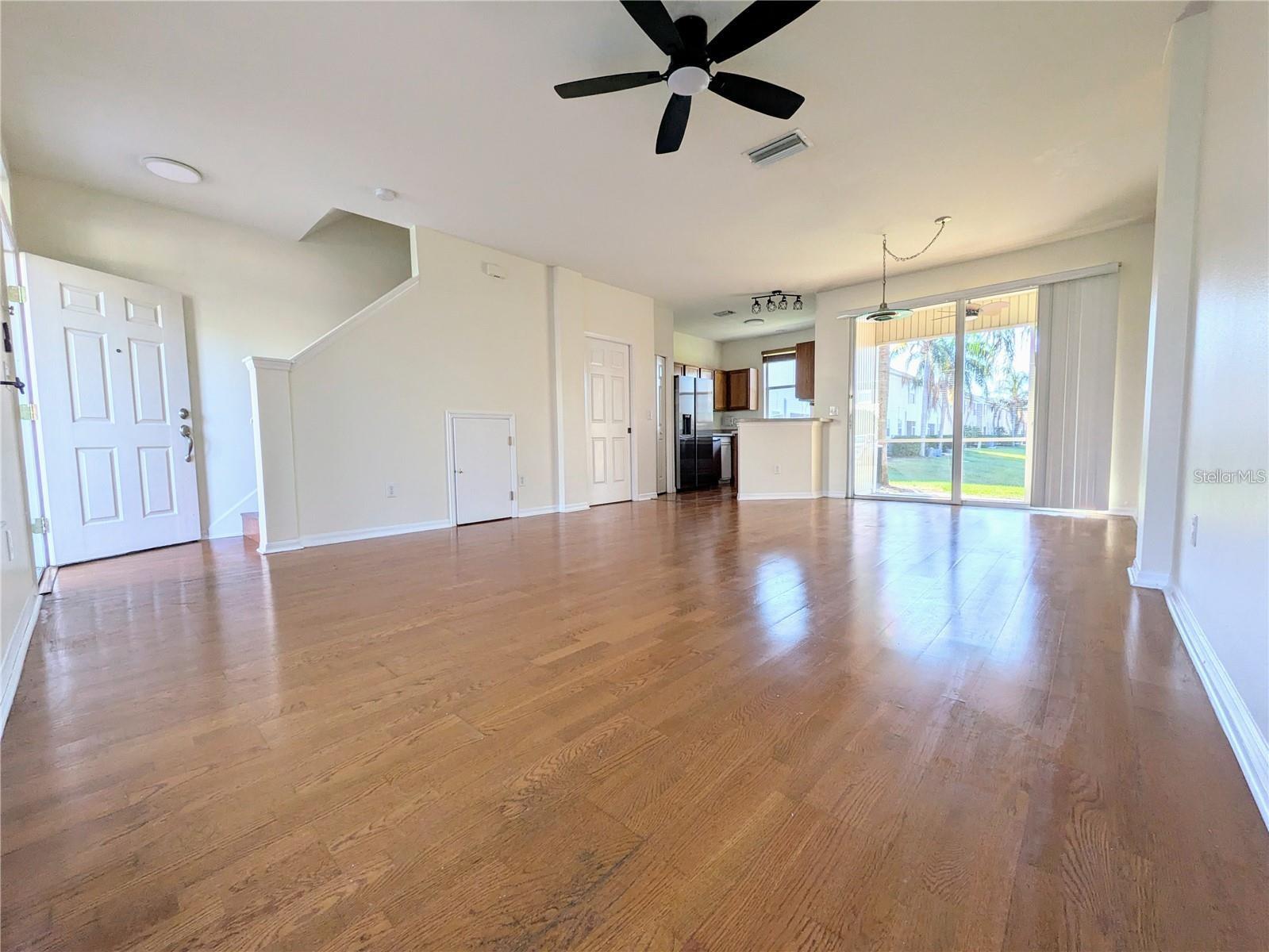 Image 8 of 21 For 12287 Country White Circle