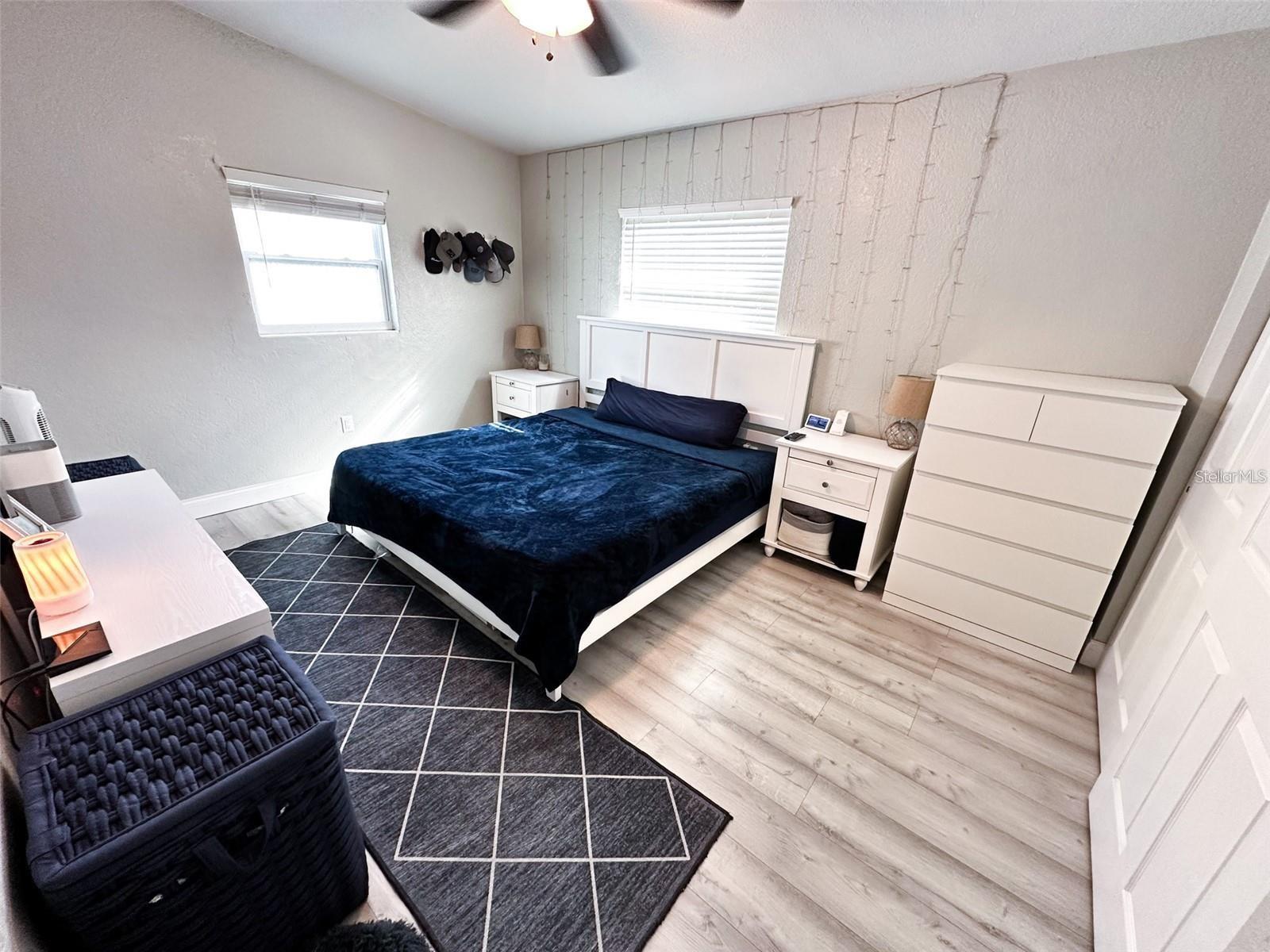 Image 3 of 8 For 1228 Pineview Avenue