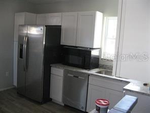 Image 5 of 8 For 1228 Pineview Avenue