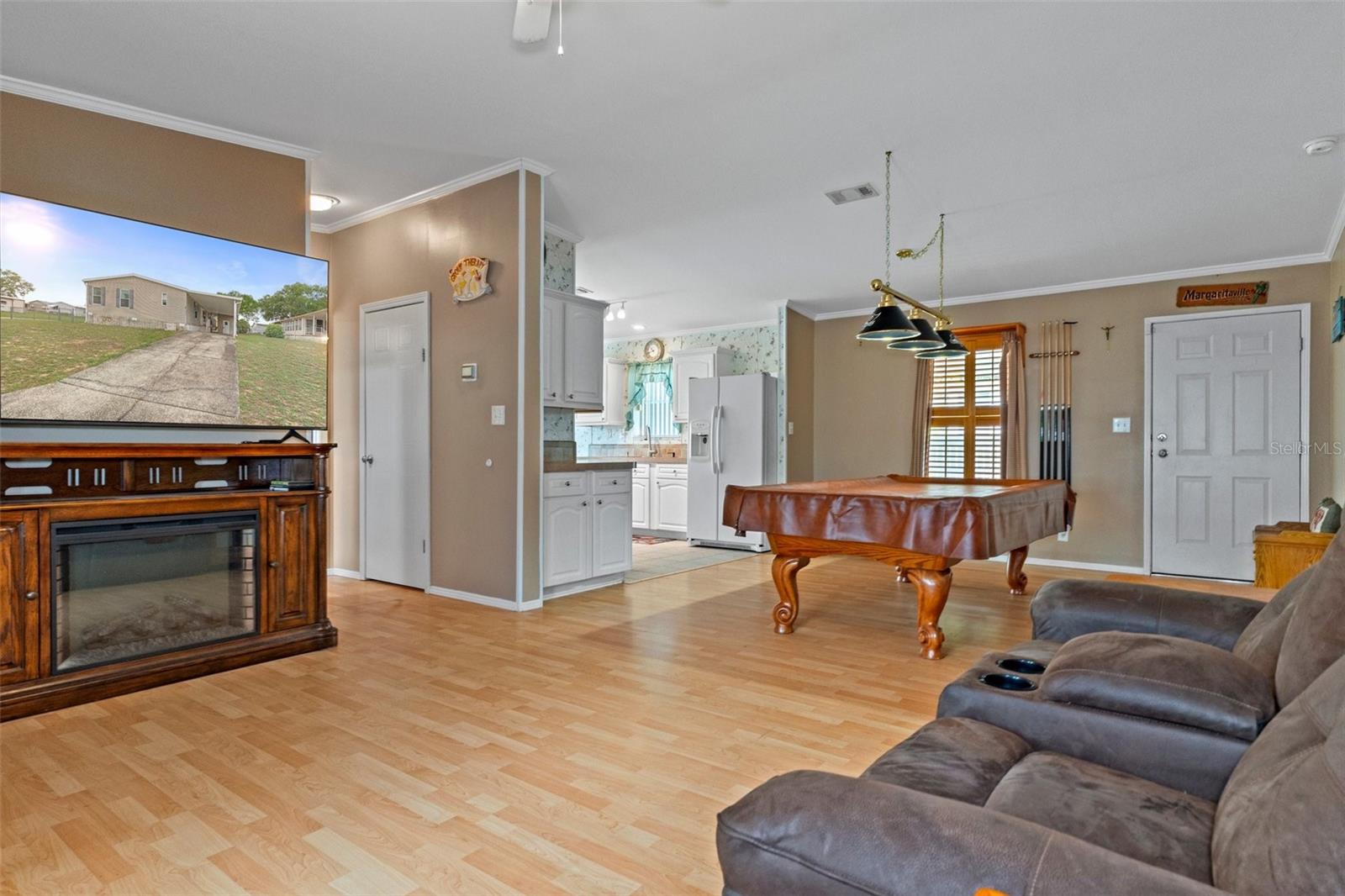 Image 12 of 39 For 9155 Fontaine Drive