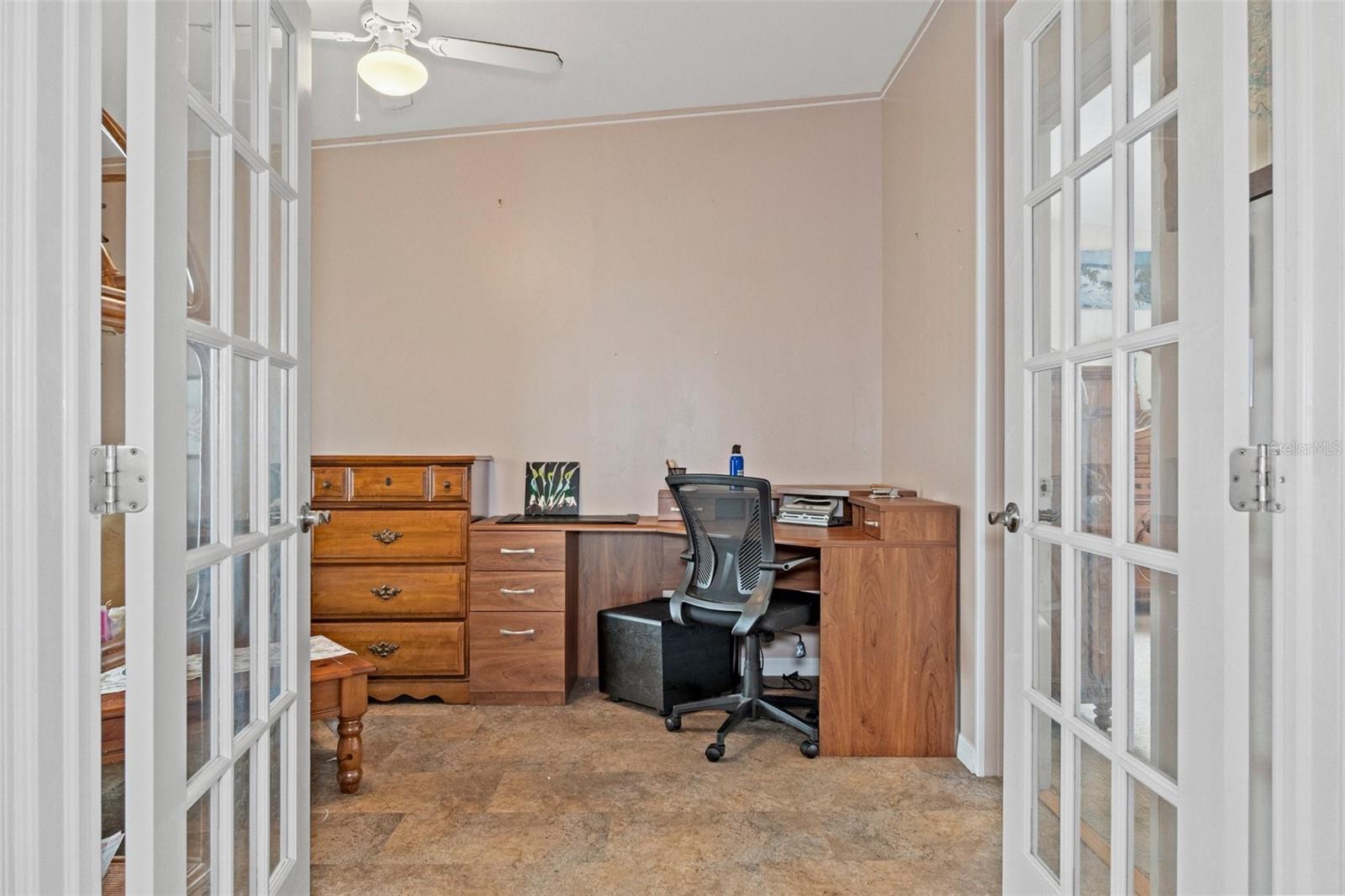 Image 18 of 39 For 9155 Fontaine Drive