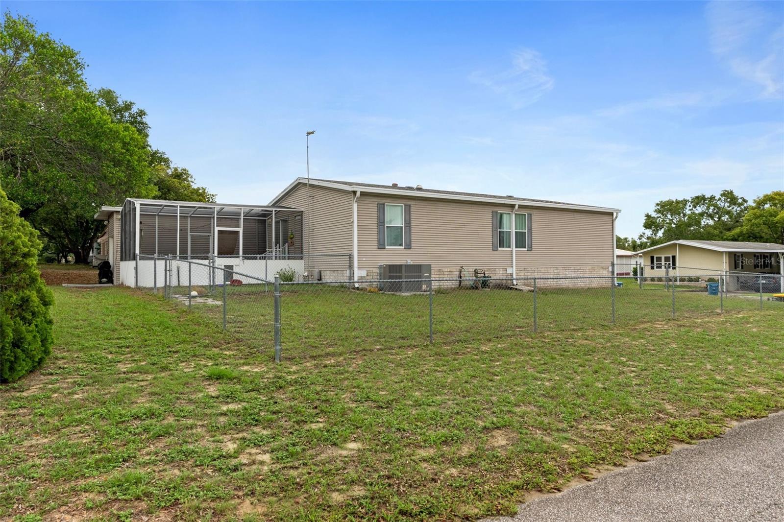 Image 36 of 39 For 9155 Fontaine Drive