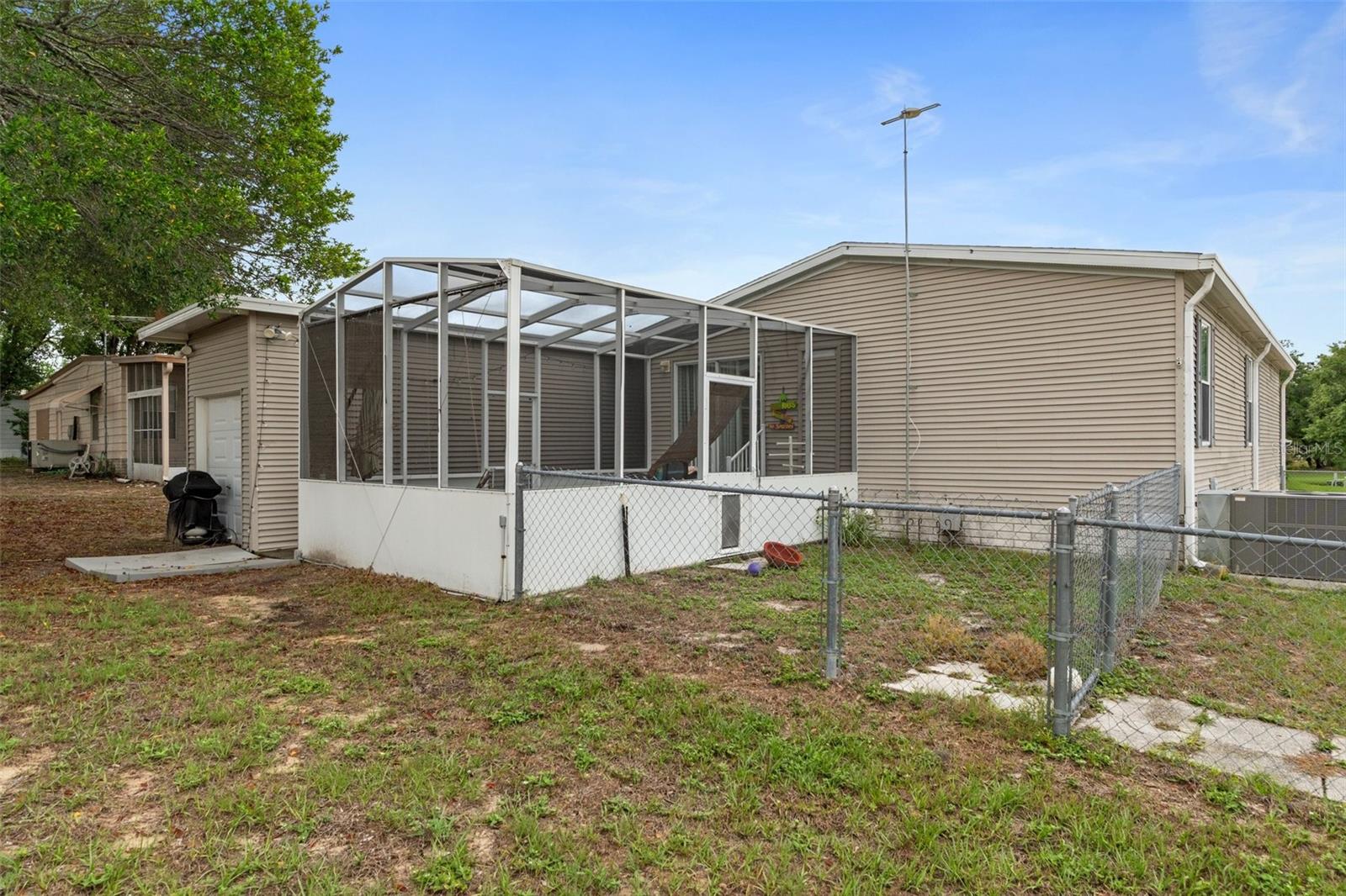 Image 37 of 39 For 9155 Fontaine Drive