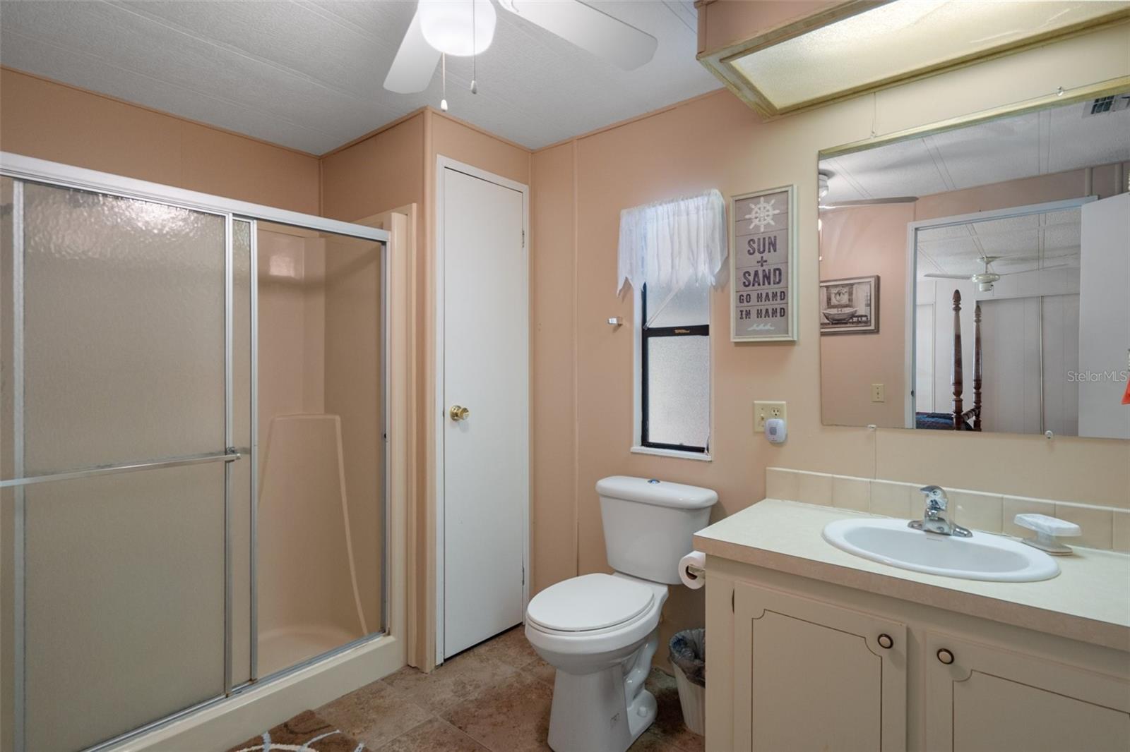 Listing photo id 25 for 12306 Club House Road