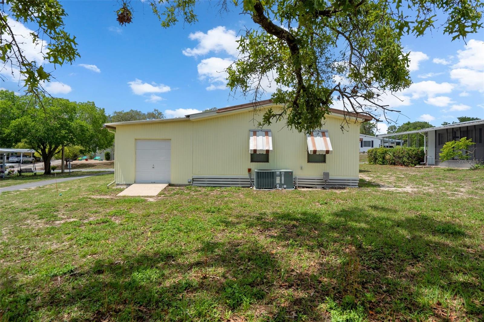 Listing photo id 32 for 12306 Club House Road