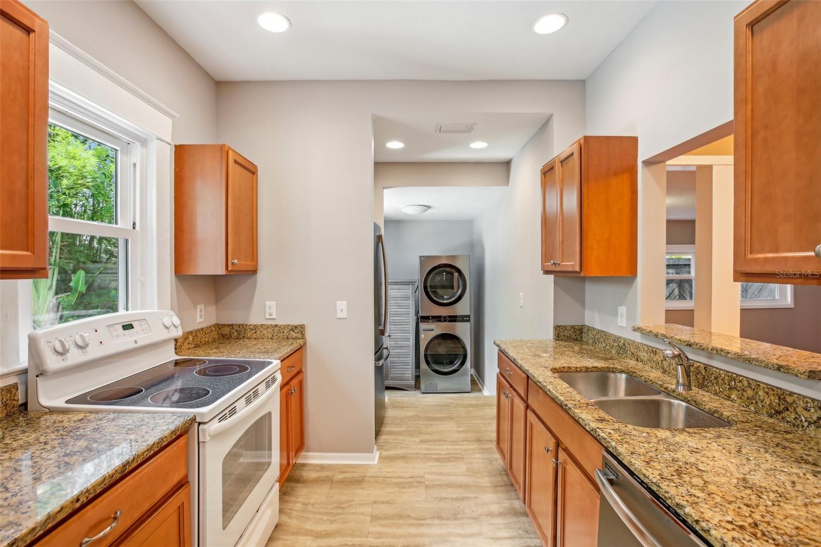 Image 10 of 37 For 6006 Highland Avenue