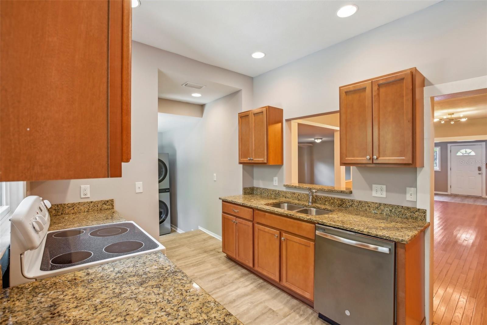 Image 11 of 37 For 6006 Highland Avenue