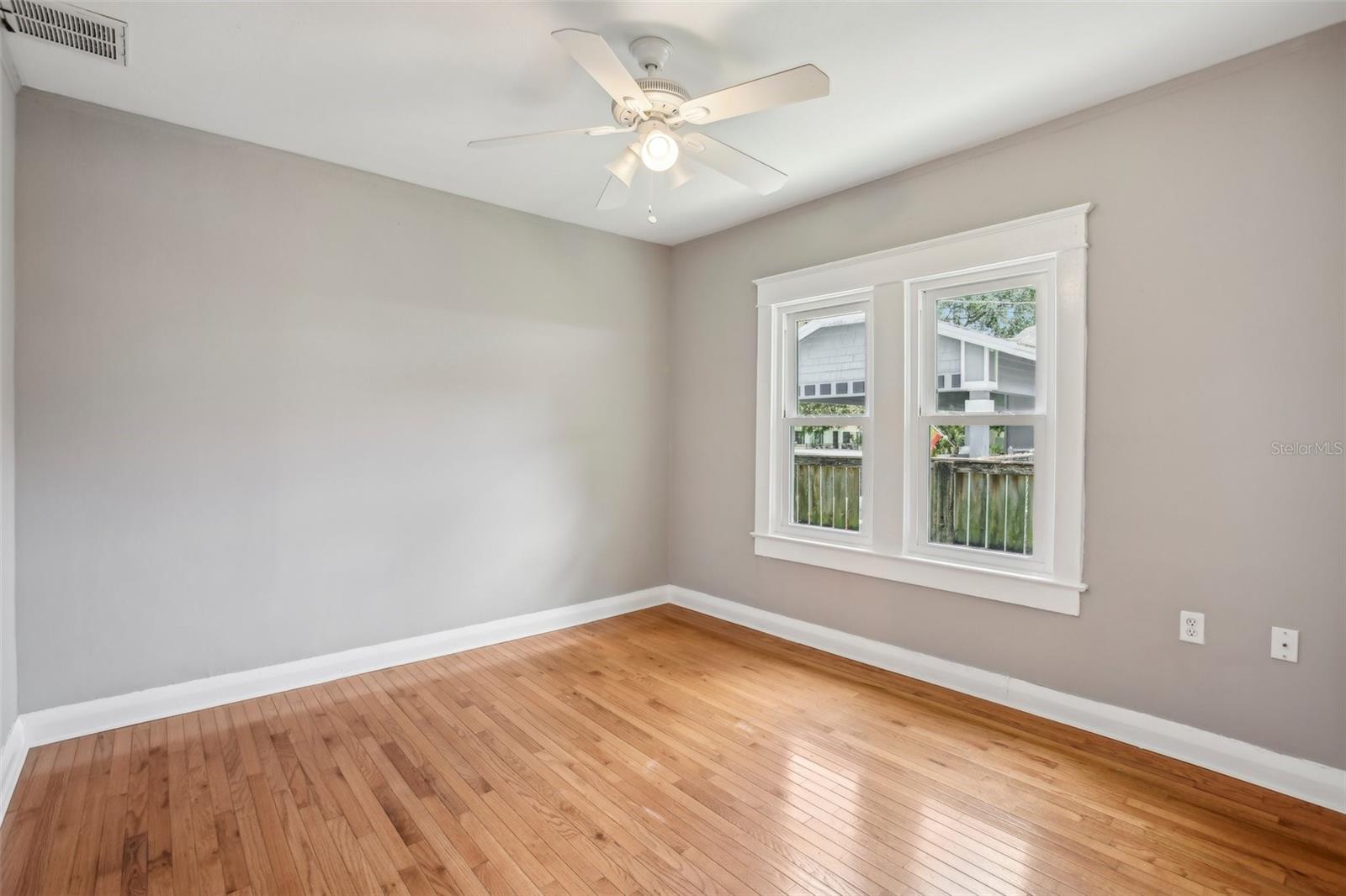 Image 18 of 37 For 6006 Highland Avenue