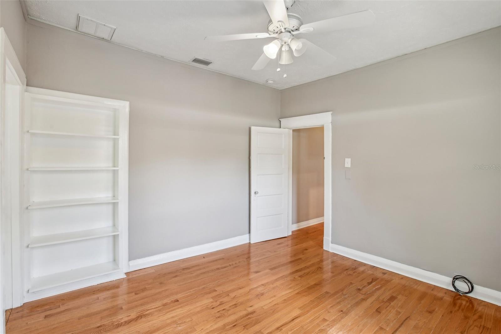 Image 23 of 37 For 6006 Highland Avenue