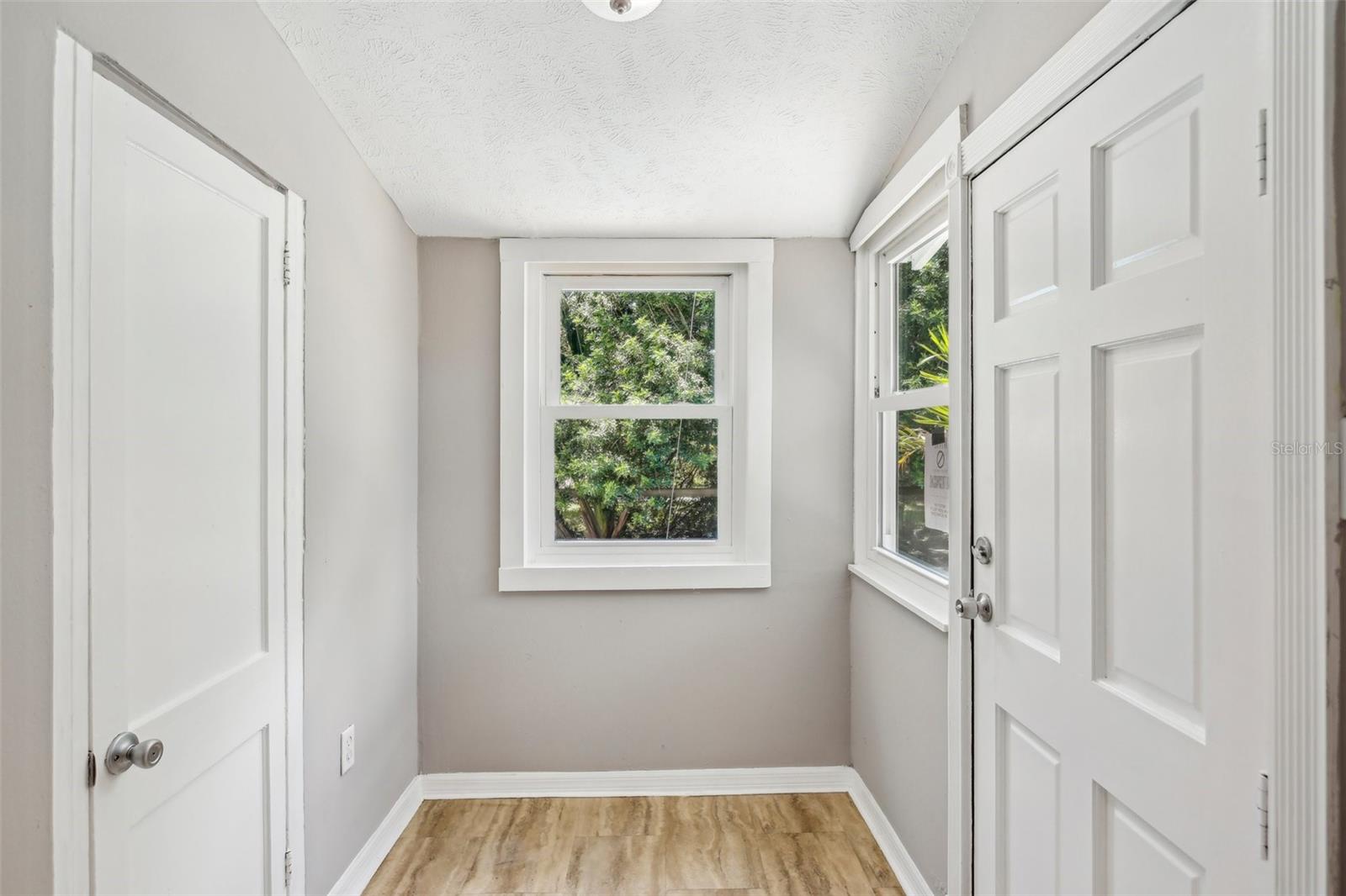 Image 31 of 37 For 6006 Highland Avenue
