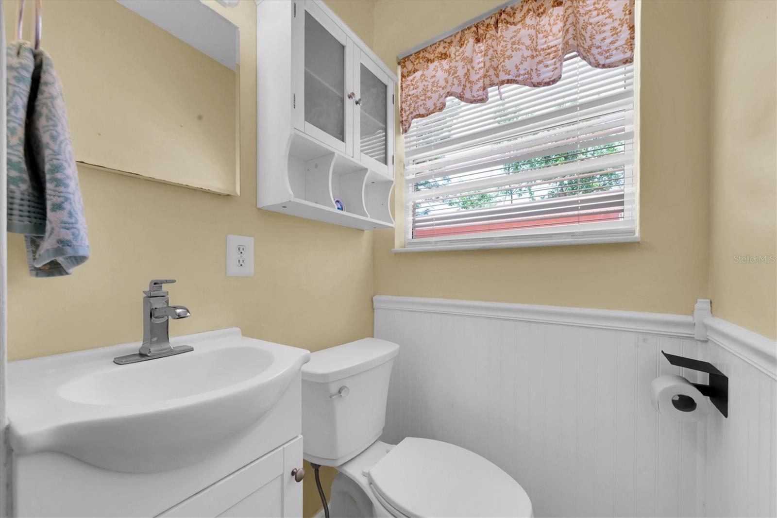 Image 23 of 45 For 7401 11th Avenue N