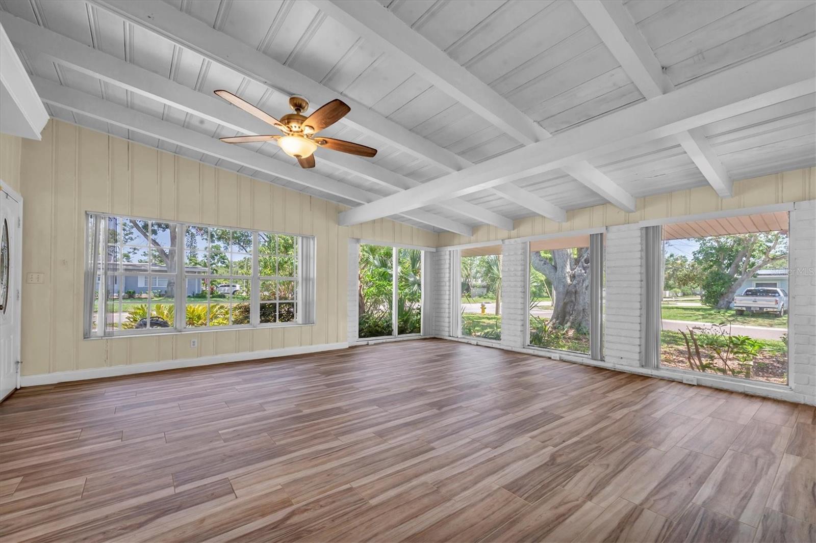 Image 6 of 45 For 7401 11th Avenue N
