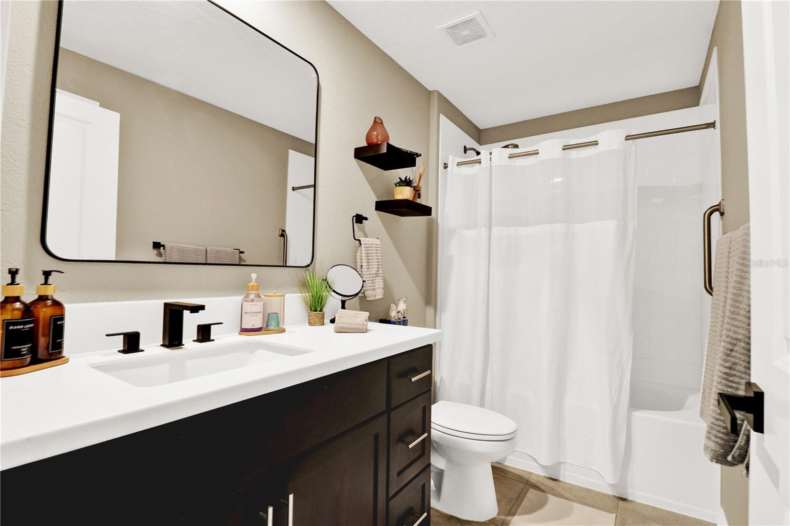 Image 36 of 50 For 7114 Fern Garden Court
