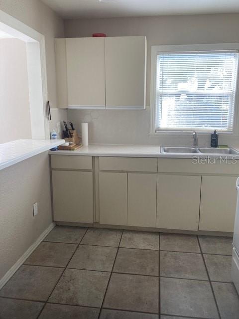 Image 13 of 71 For 556 Virginia Street
