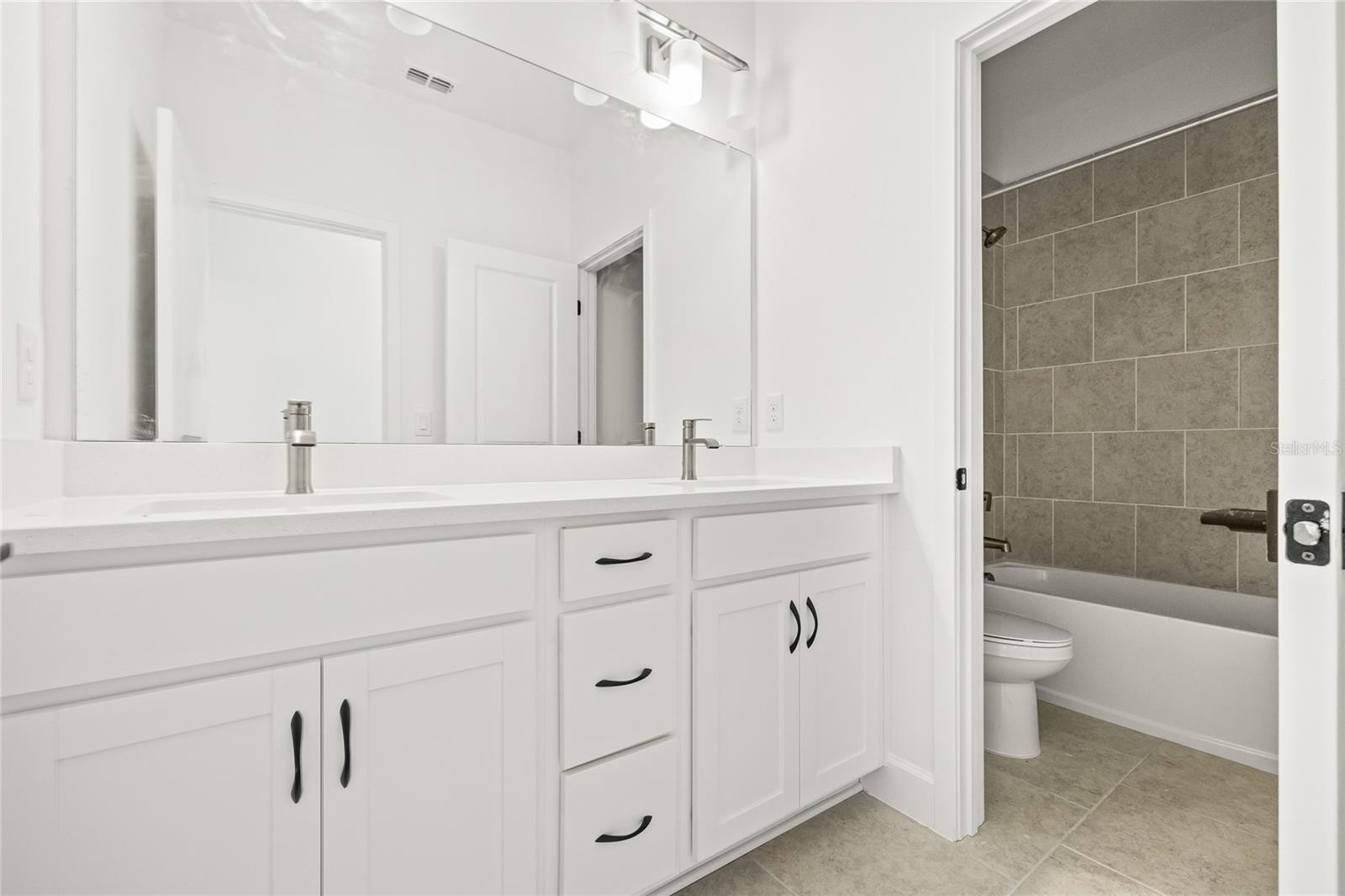 Image 10 of 12 For 2043 Wild Heron Court