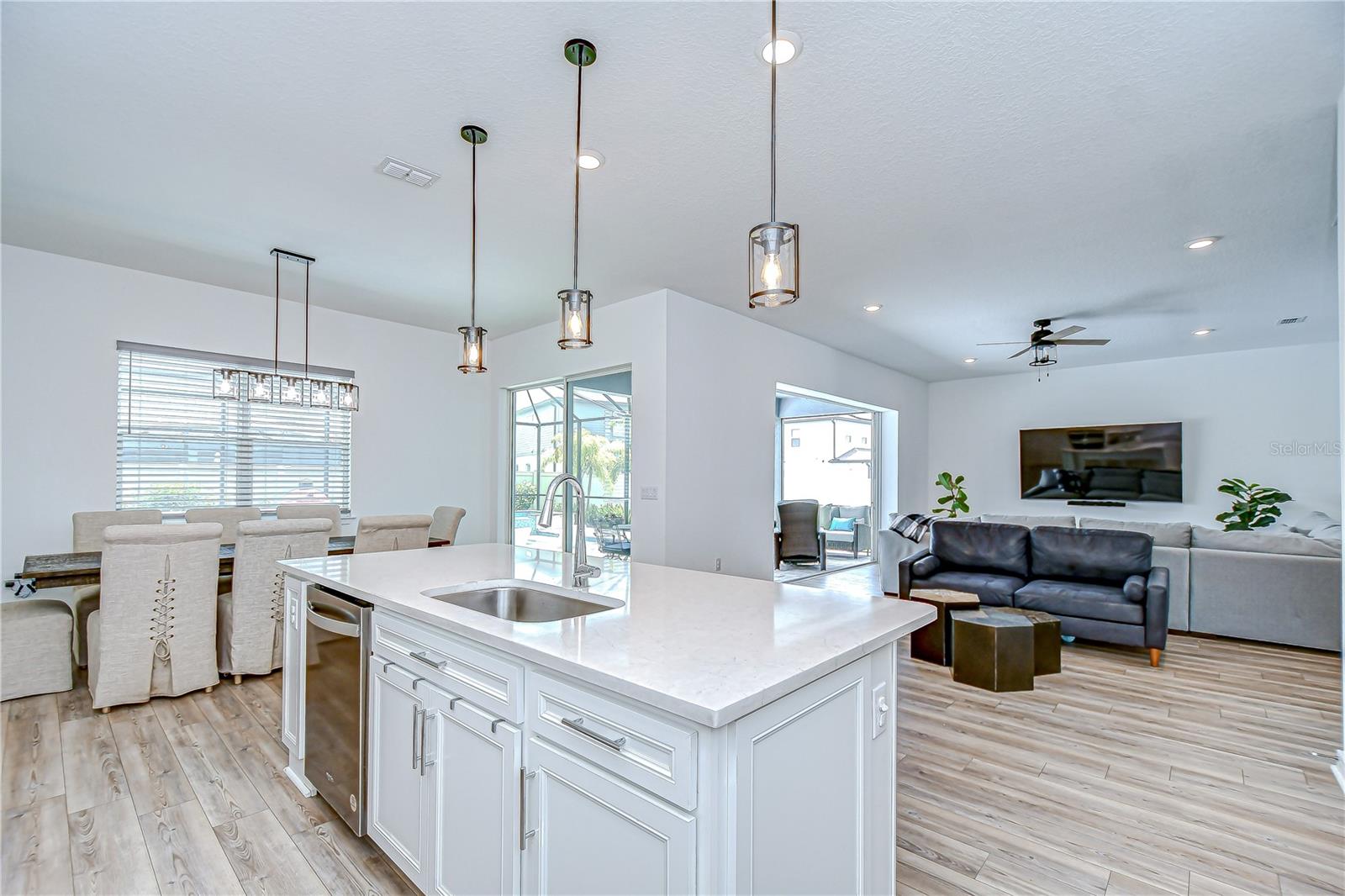 Image 12 of 46 For 12902 Brookside Moss Drive