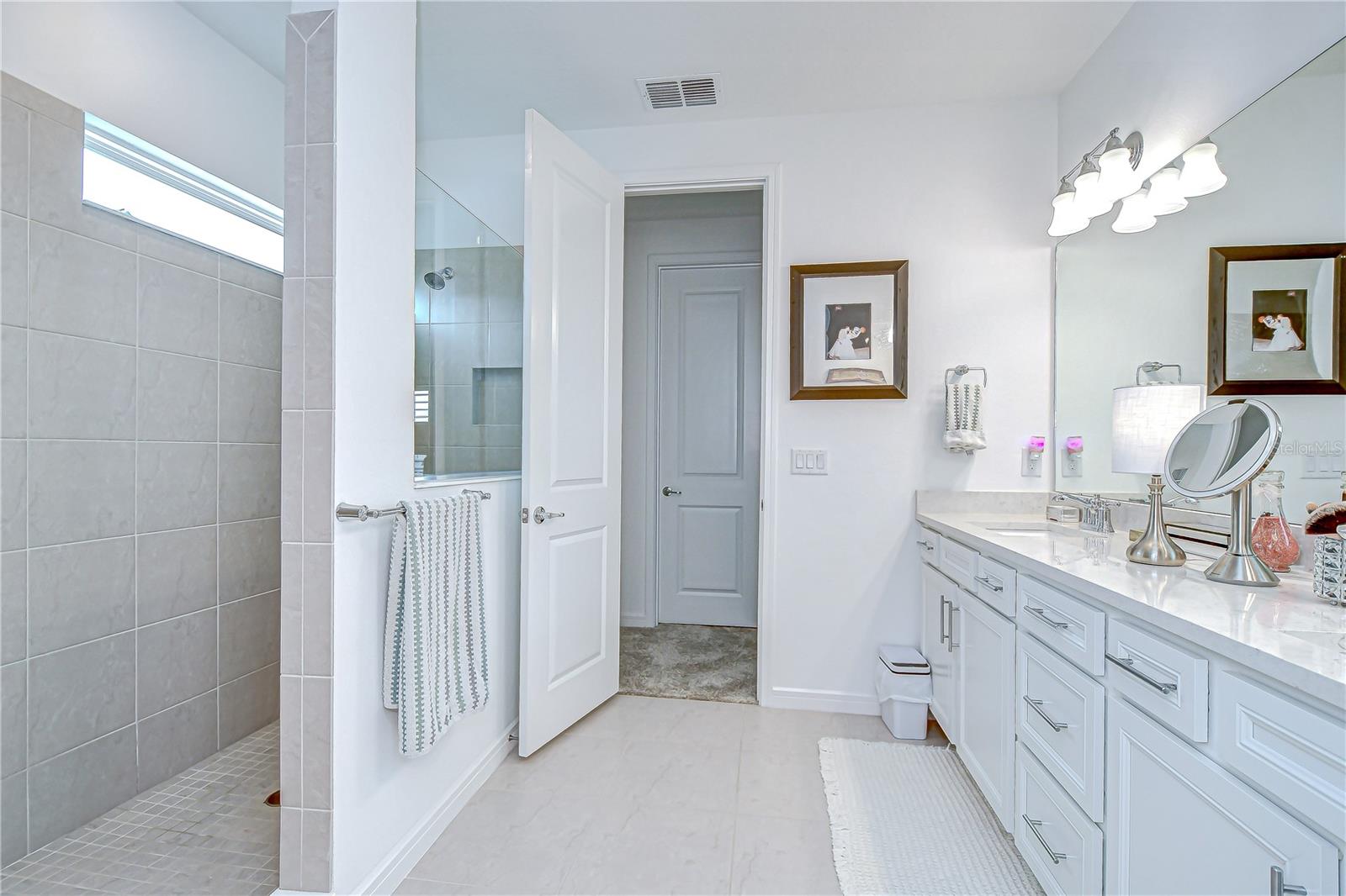 Image 22 of 46 For 12902 Brookside Moss Drive