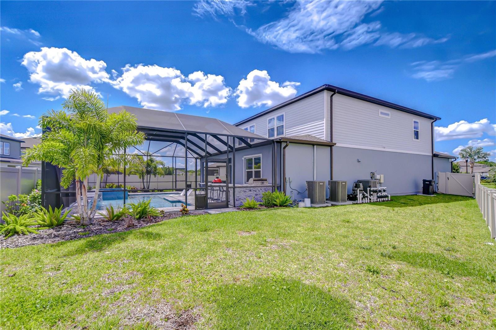 Image 39 of 46 For 12902 Brookside Moss Drive