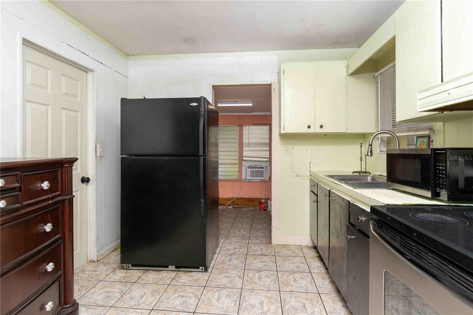 Image 12 of 29 For 1144 7th Street Nw