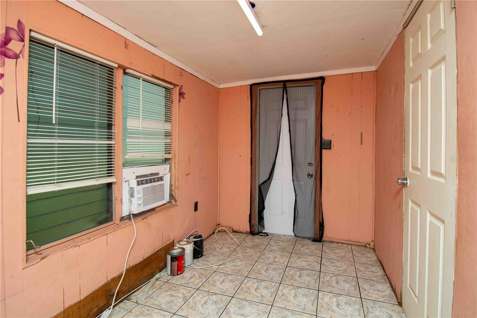 Image 13 of 29 For 1144 7th Street Nw