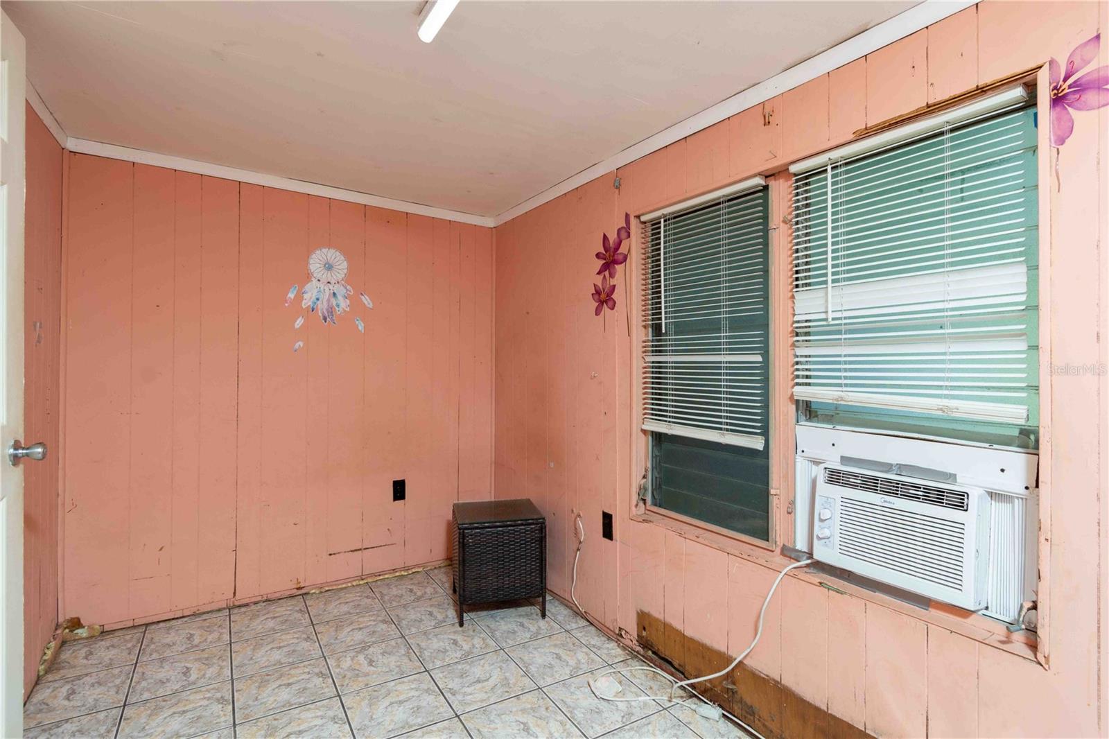 Image 14 of 29 For 1144 7th Street Nw