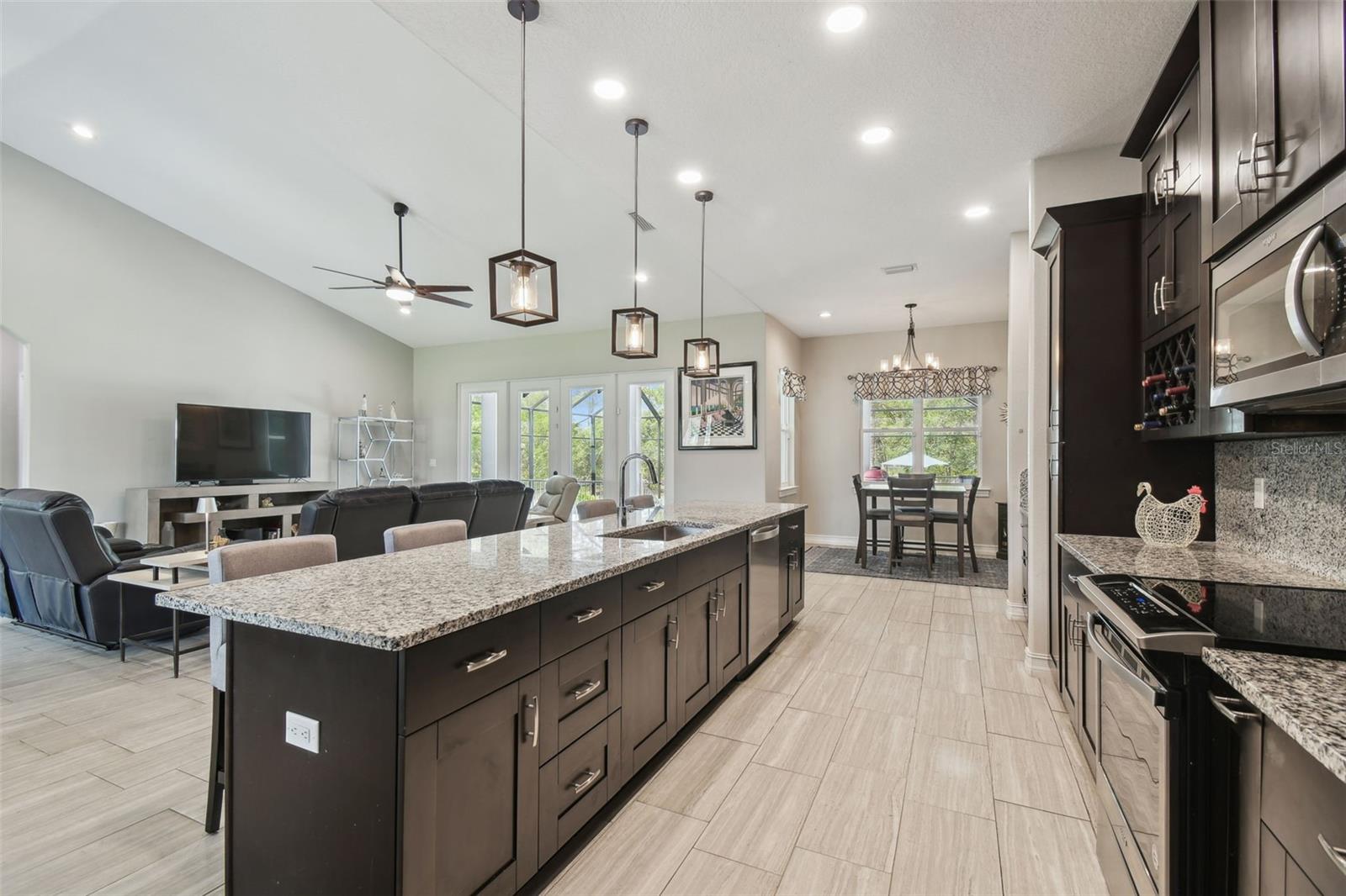 Image 14 of 56 For 9091 Mazette Road
