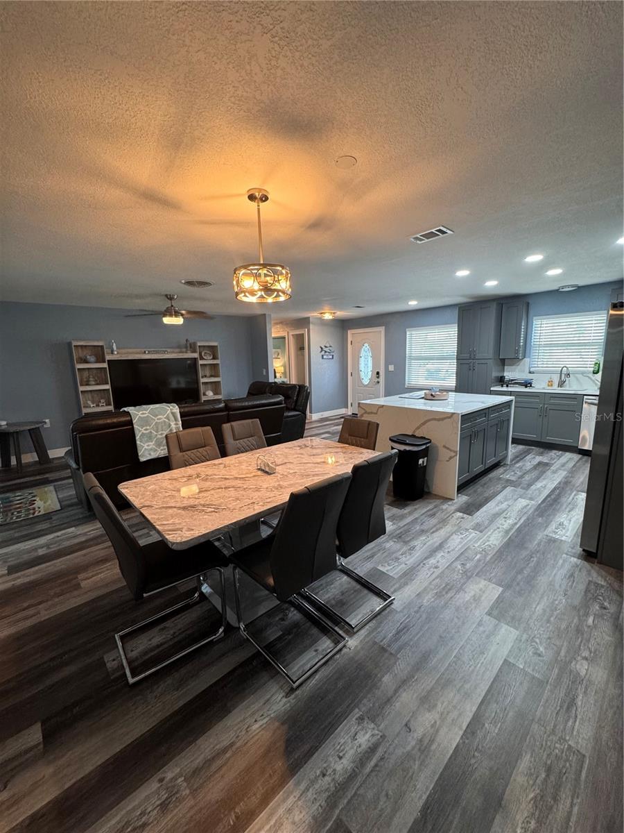 Image 11 of 24 For 11889 Walker Avenue