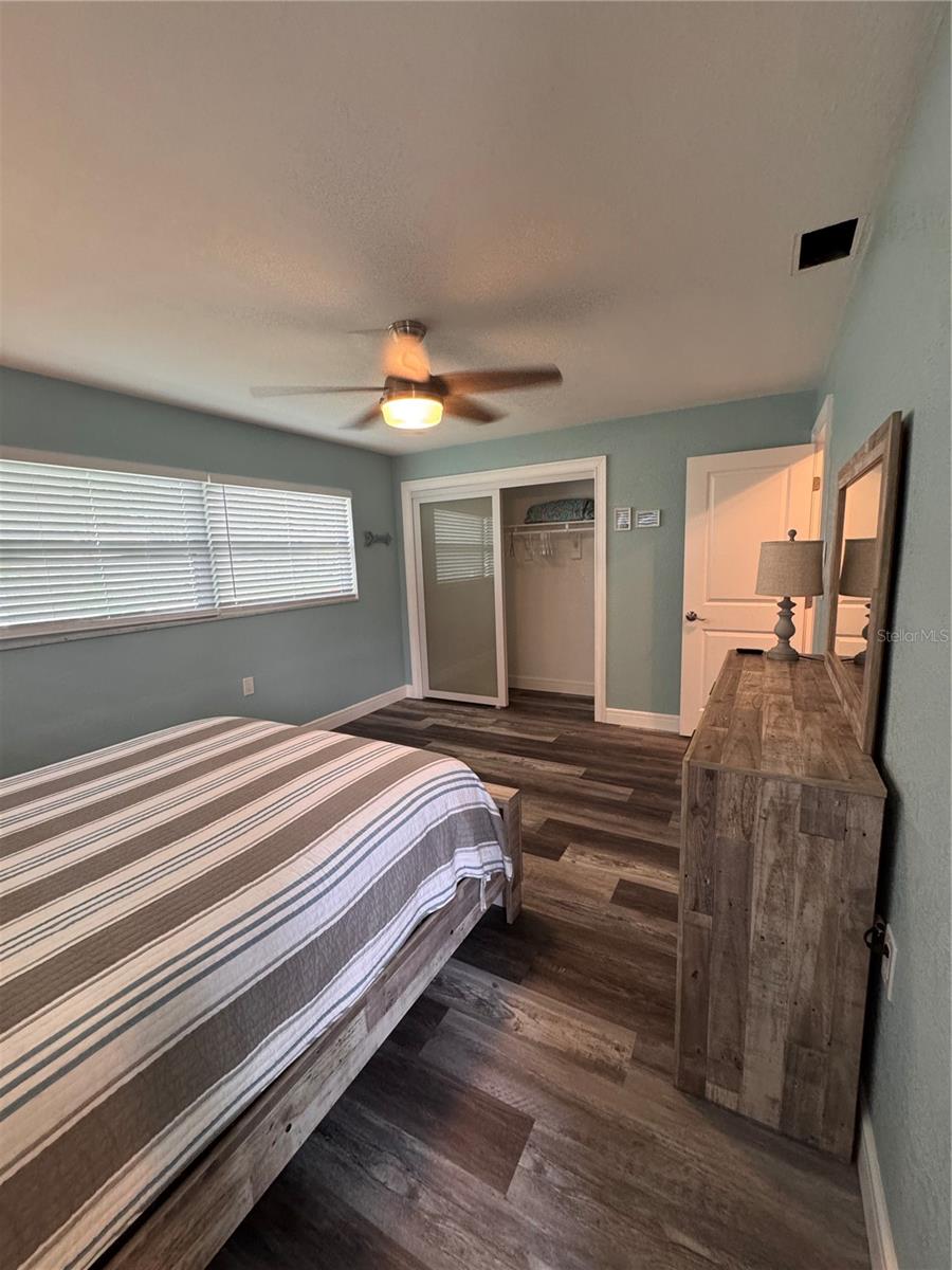 Image 22 of 24 For 11889 Walker Avenue