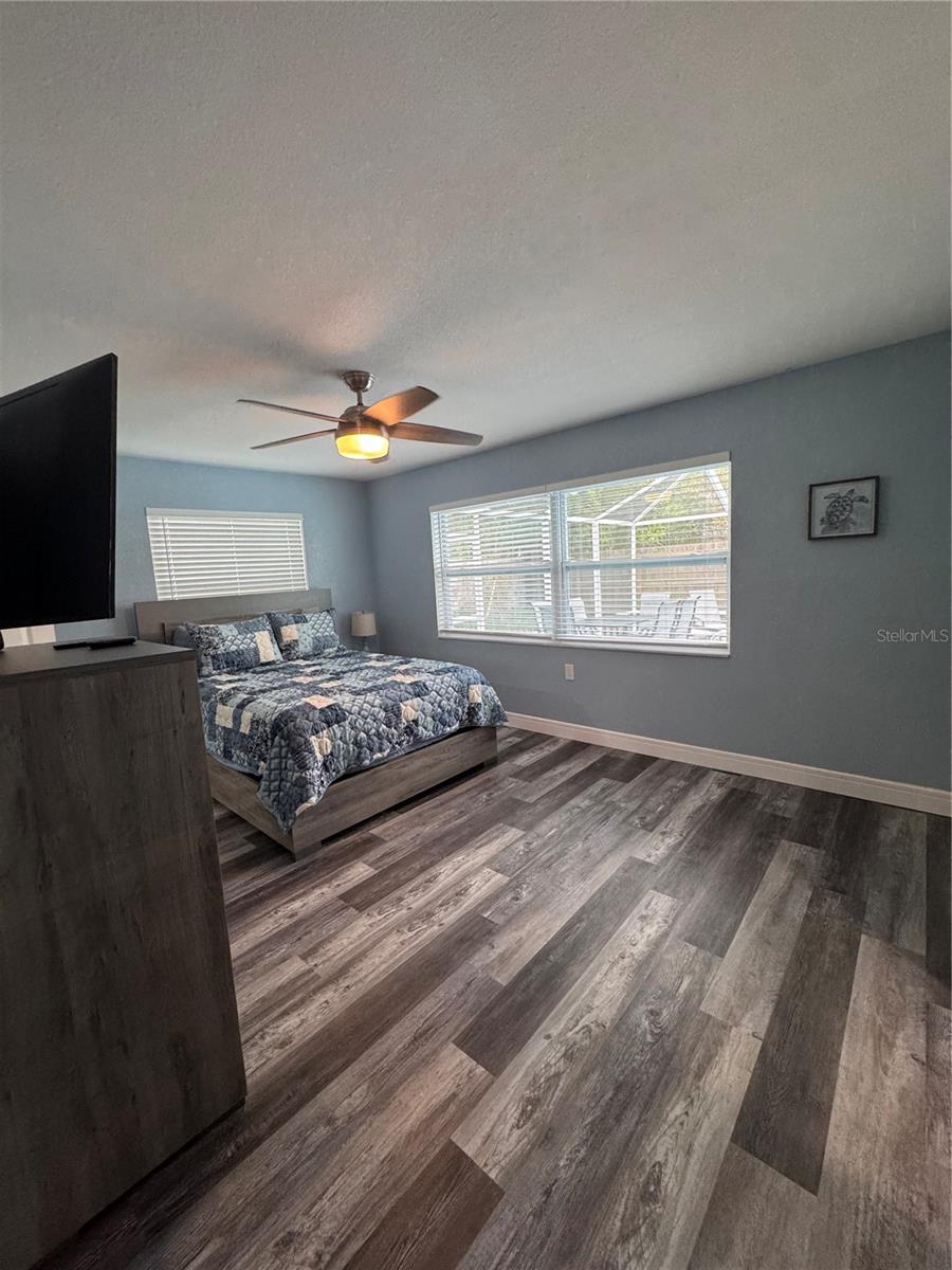 Image 8 of 24 For 11889 Walker Avenue