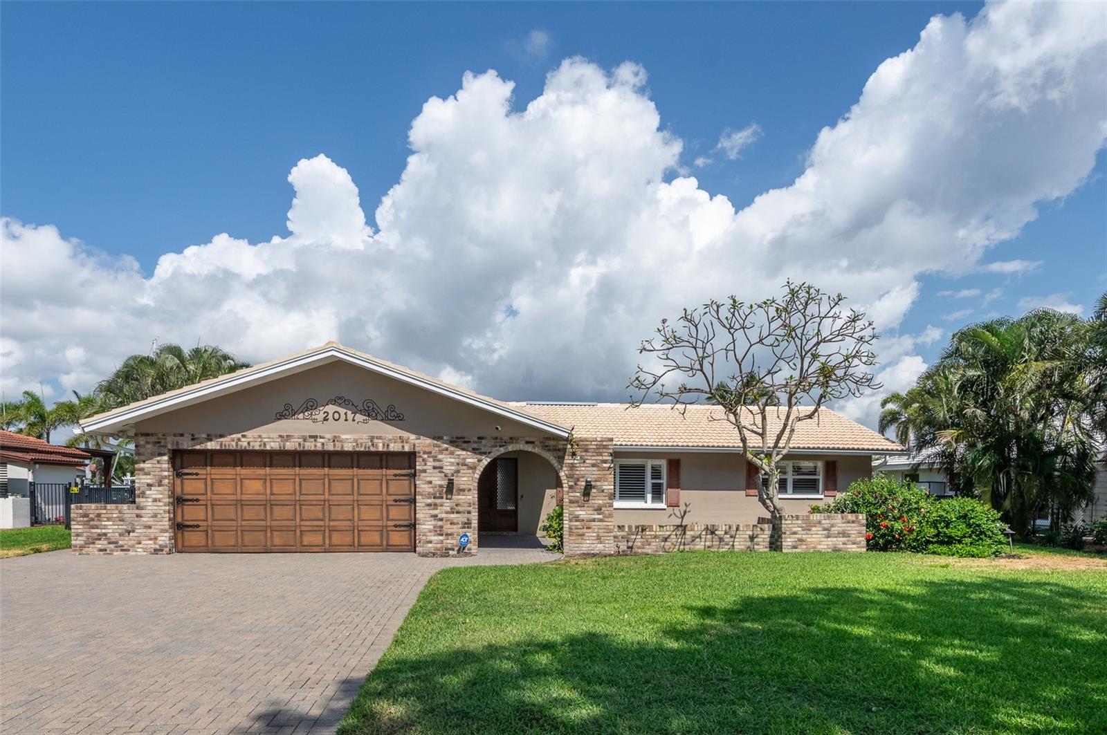 Details for 2017 Iowa Avenue Ne, ST PETERSBURG, FL 33703