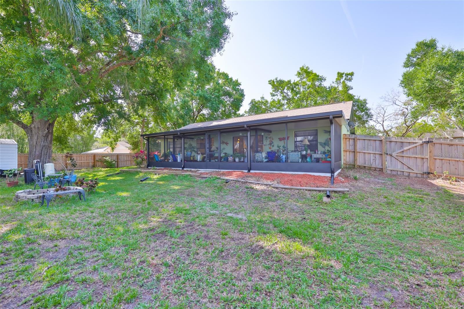 Image 15 of 17 For 22115 Laver Lane