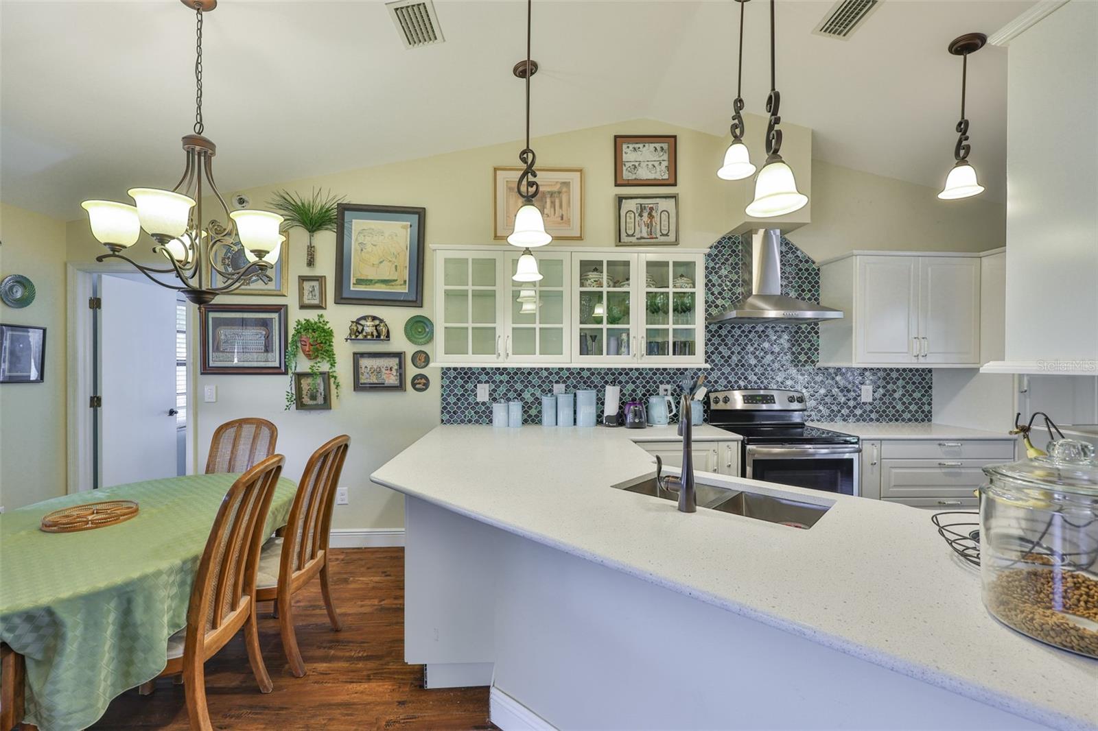 Image 8 of 17 For 22115 Laver Lane
