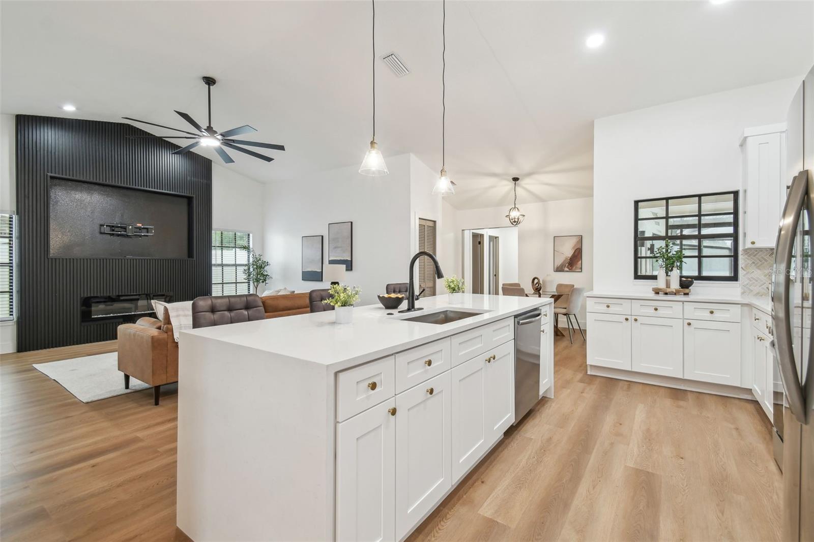 Image 13 of 71 For 3205 Pleasant Lake Drive