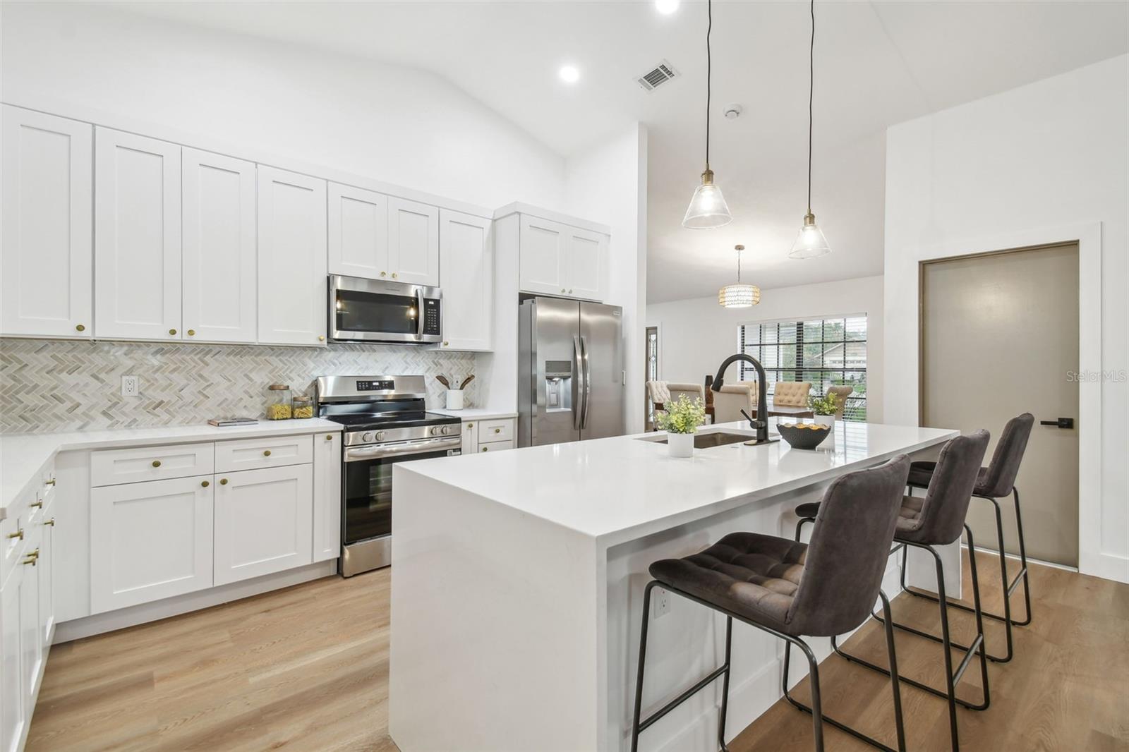 Image 18 of 71 For 3205 Pleasant Lake Drive