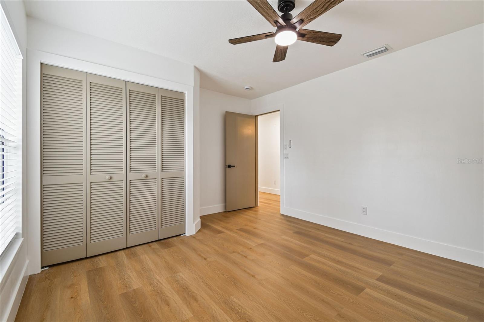 Image 40 of 71 For 3205 Pleasant Lake Drive