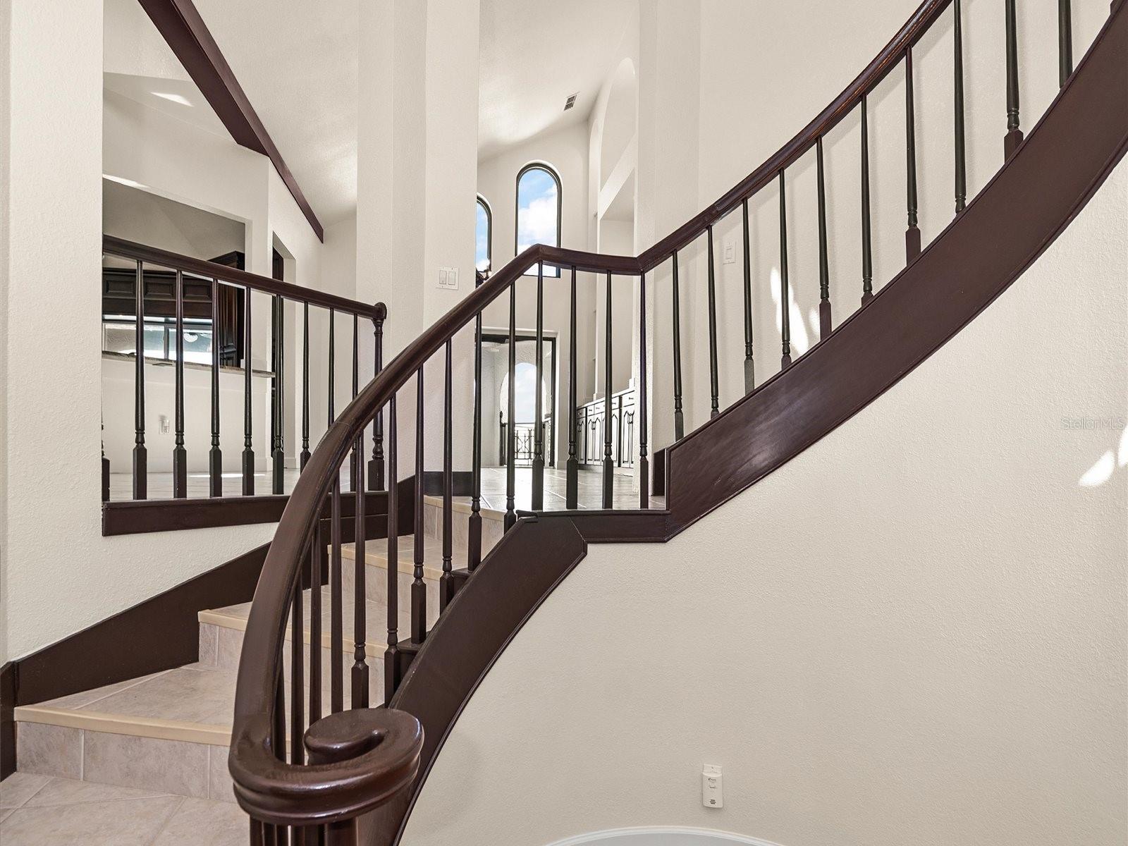 Listing photo id 14 for 191 1st Street W