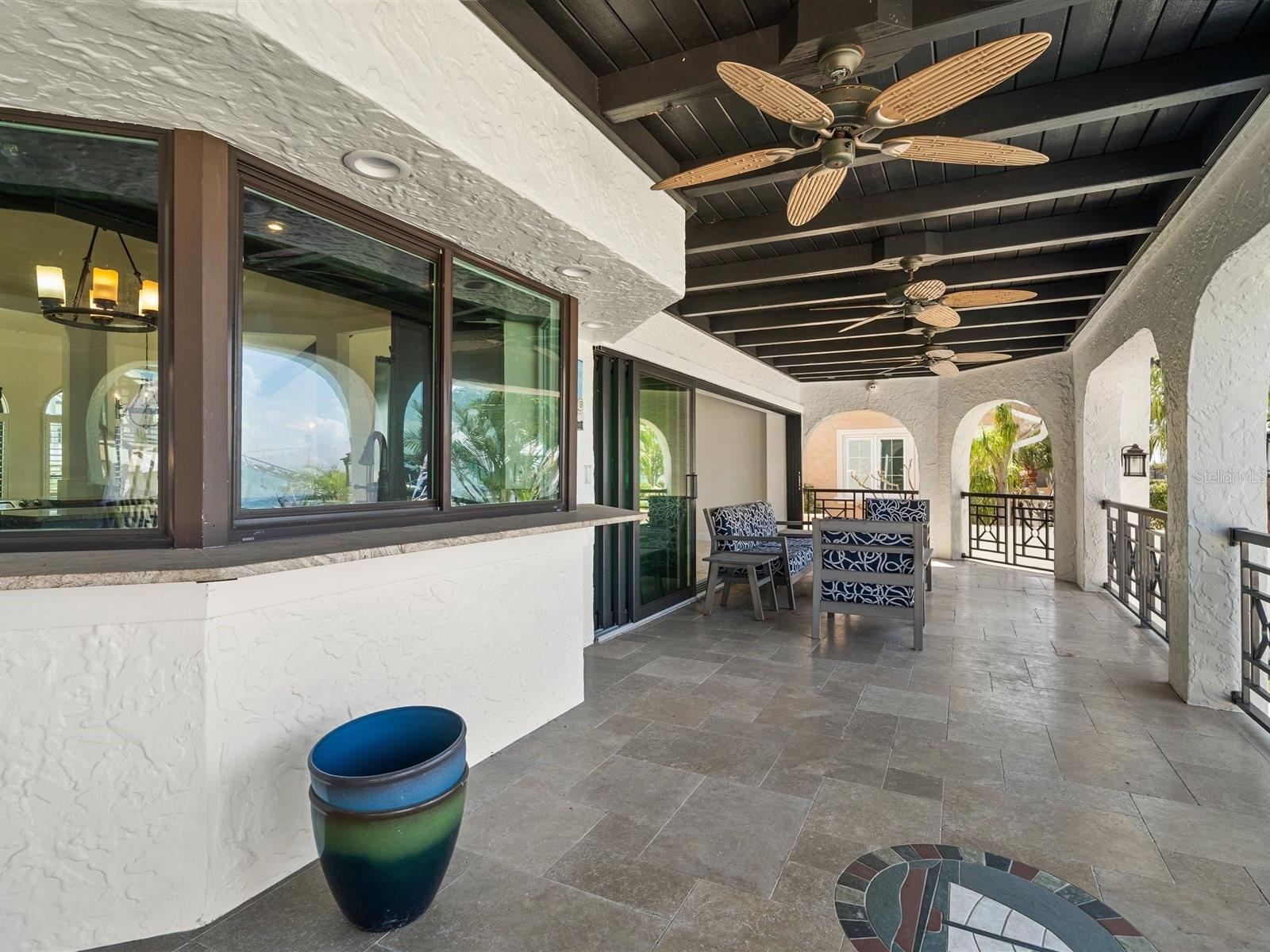 Listing photo id 27 for 191 1st Street W