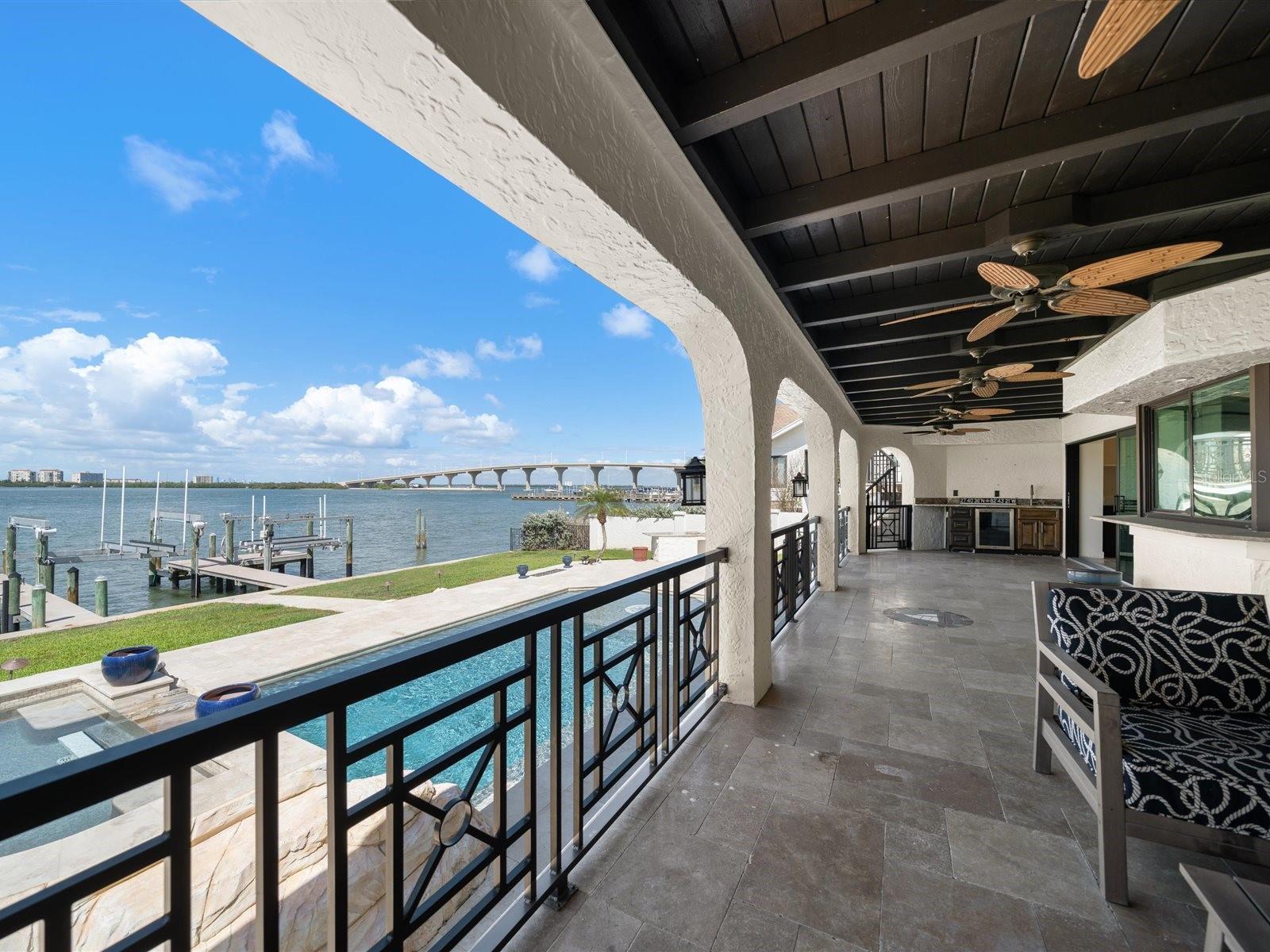 Listing photo id 1 for 191 1st Street W