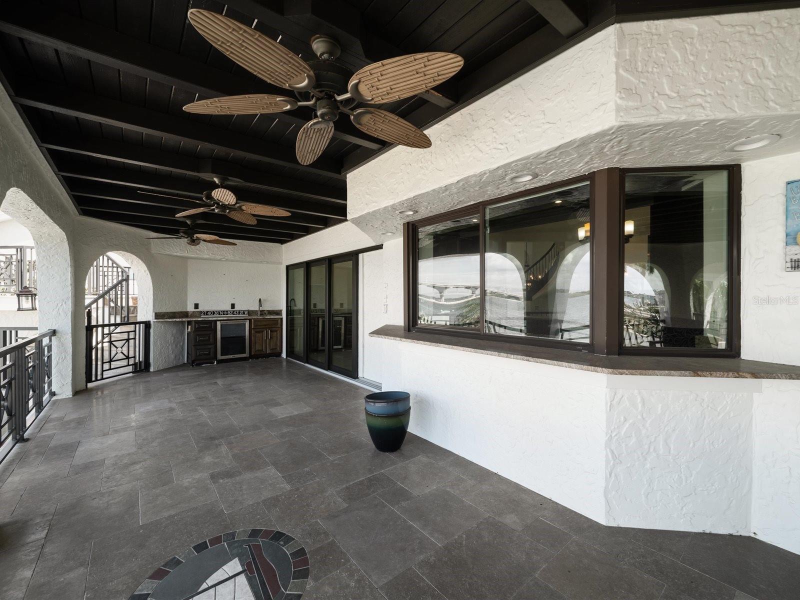 Listing photo id 28 for 191 1st Street W