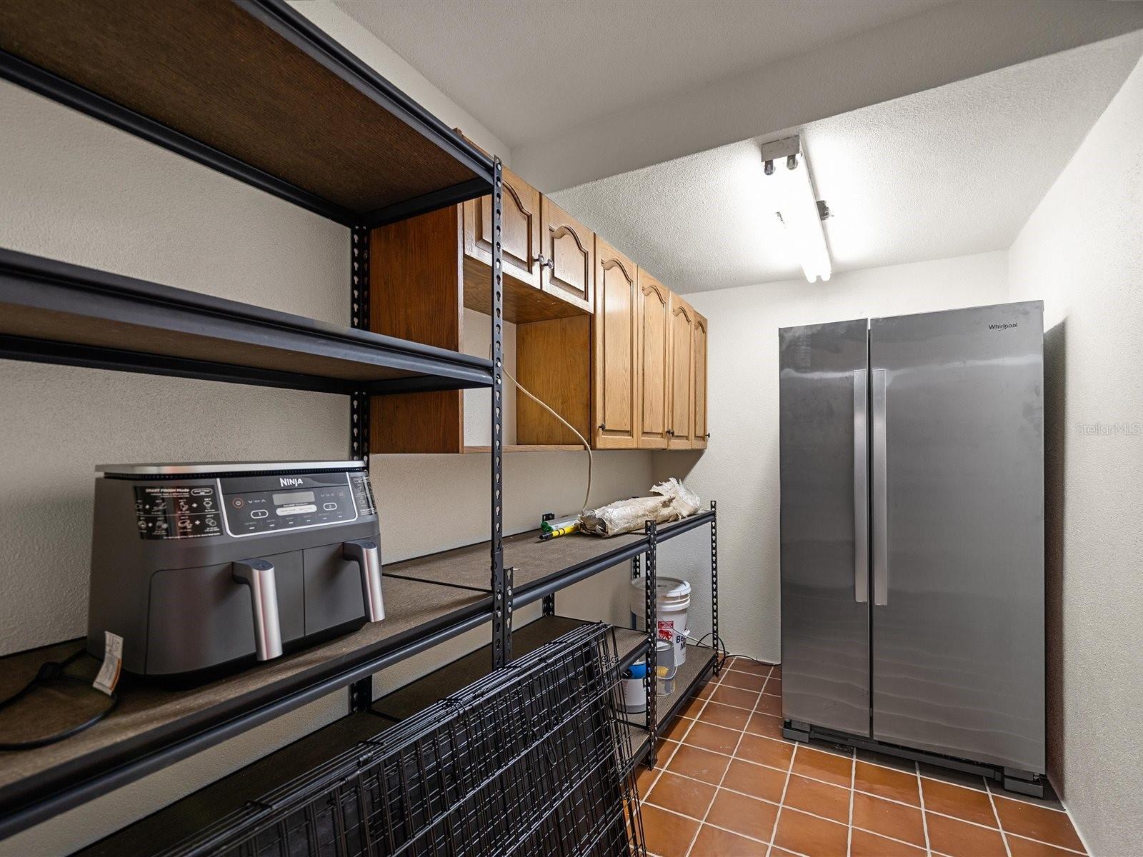Listing photo id 42 for 191 1st Street W