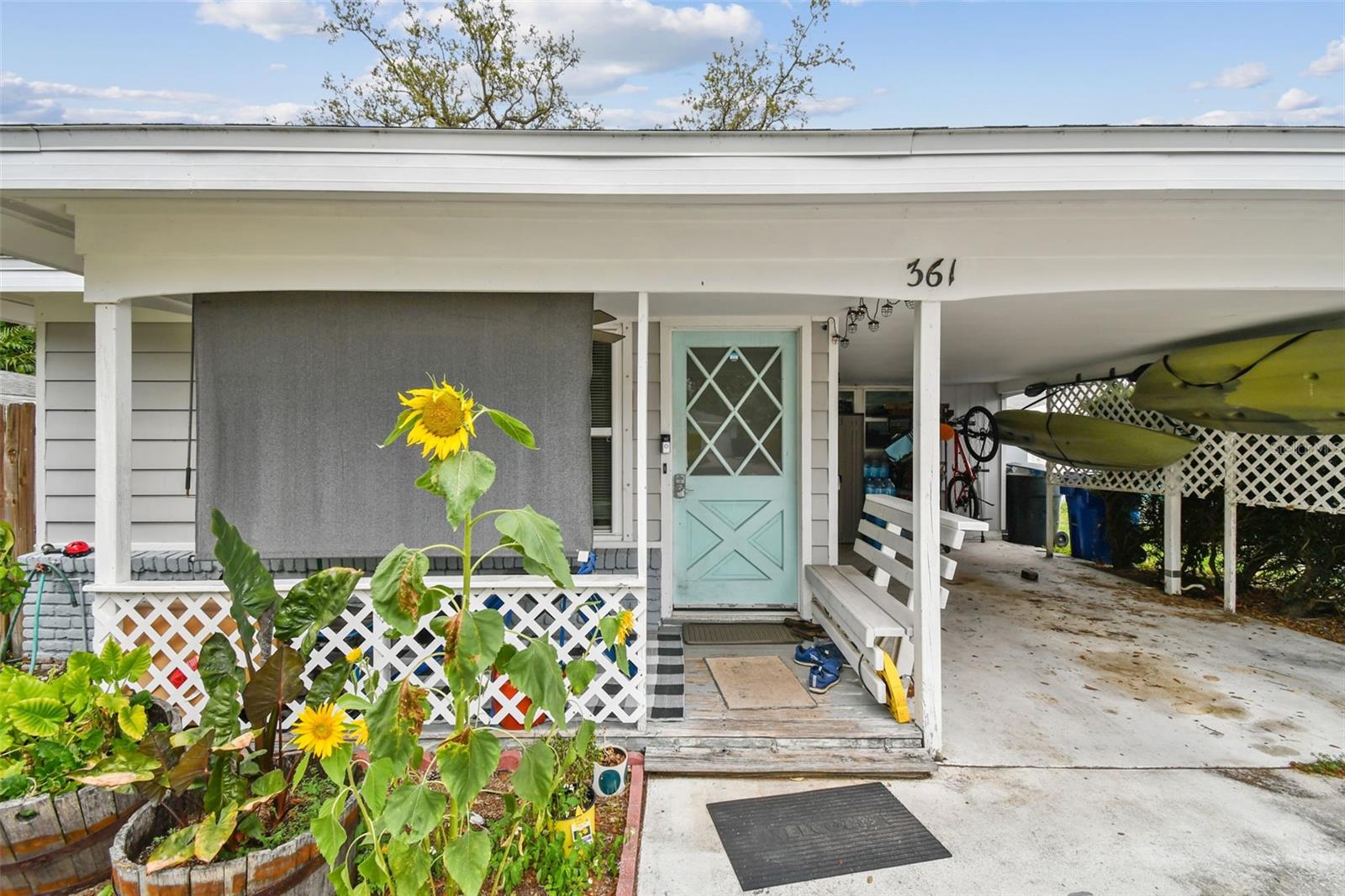 Image 10 of 79 For 361 Colonial Court