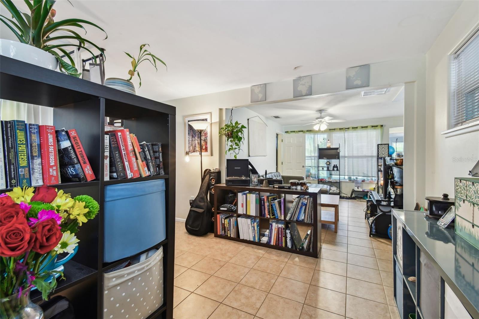 Image 47 of 79 For 361 Colonial Court