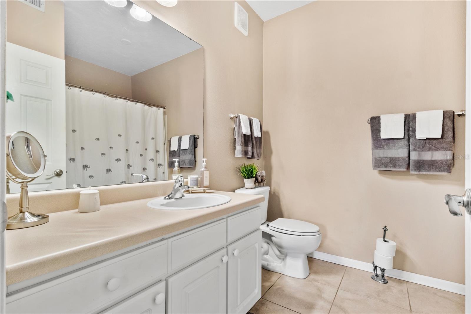 Image 13 of 33 For 10764 70th Avenue 6210