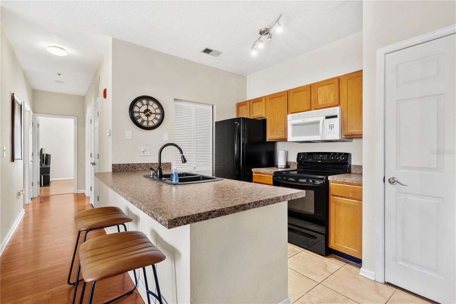 Image 9 of 33 For 10764 70th Avenue 6210