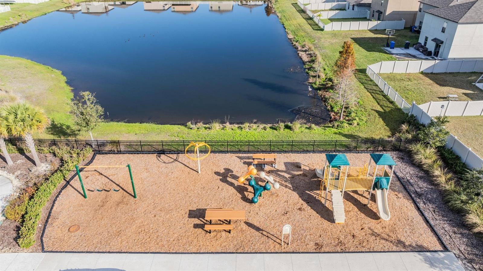 Listing photo id 38 for 5530 Appleton Shore Drive